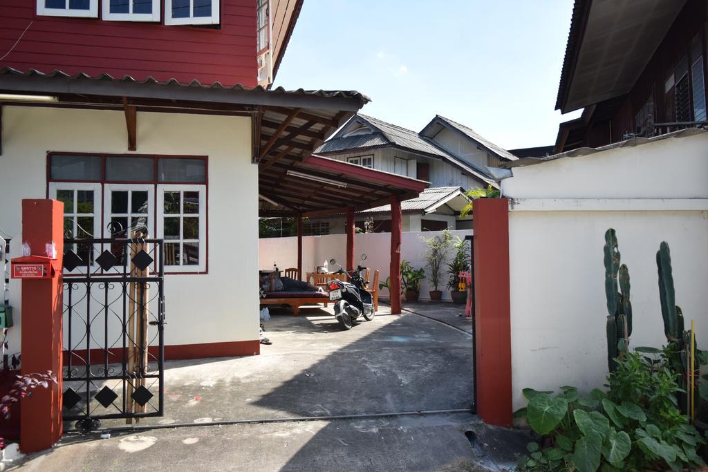Champion Hostel 2 (Adults Only) Chiang Mai Eksteriør bilde